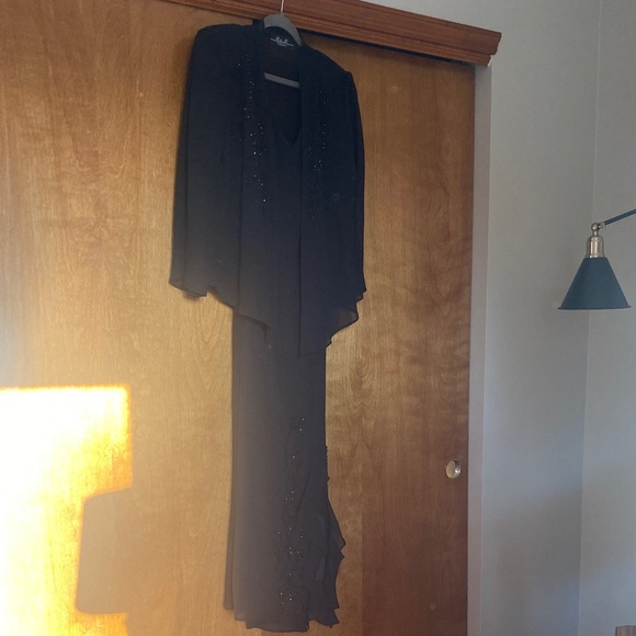 R & M Black Women's Pantsuit - Picture 1 of 6